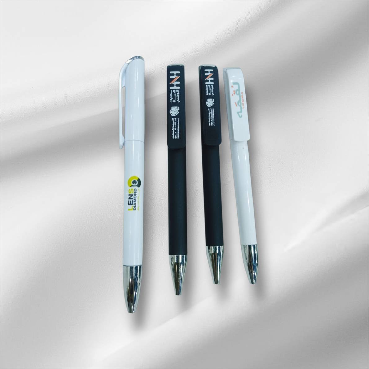 أقلام بيضاء